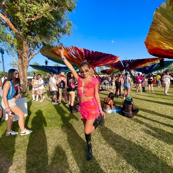 SAMARA SET - Picture 4 of 4